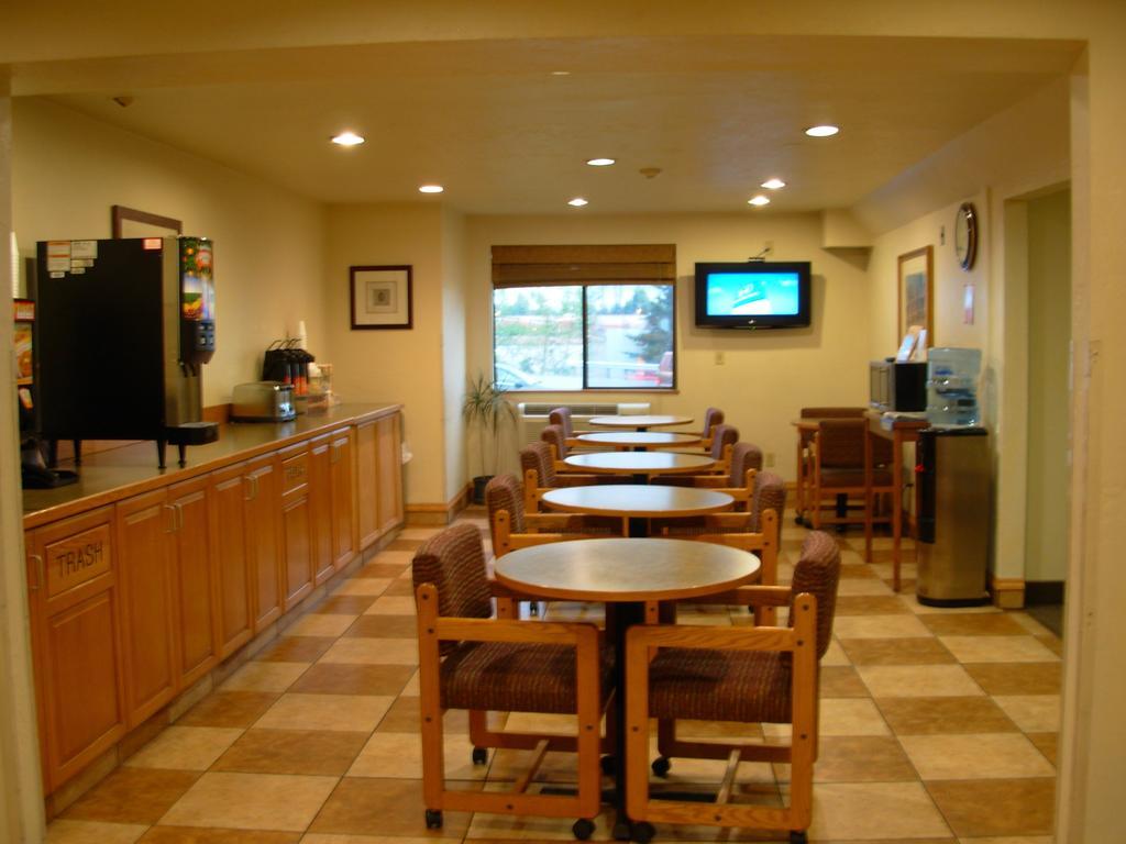Red Lion Inn And Suites Federal Way Exterior foto